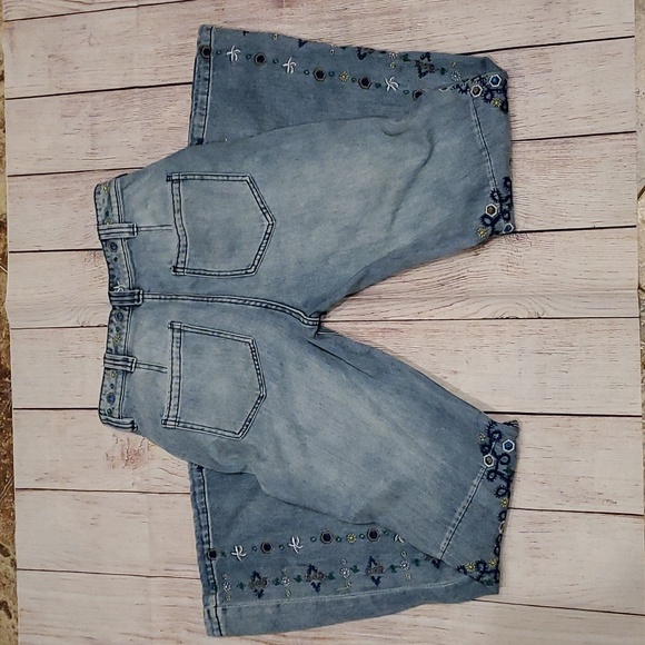 Free People Delphine High Waist Wide Flare Leg Embroidered Blue Jeans Sz 28 - Picture 9 of 14